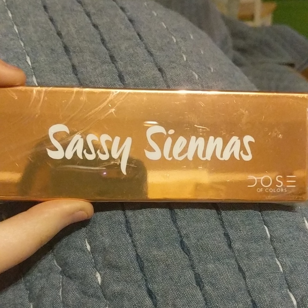 Sassy Siennas eyeshadow palette